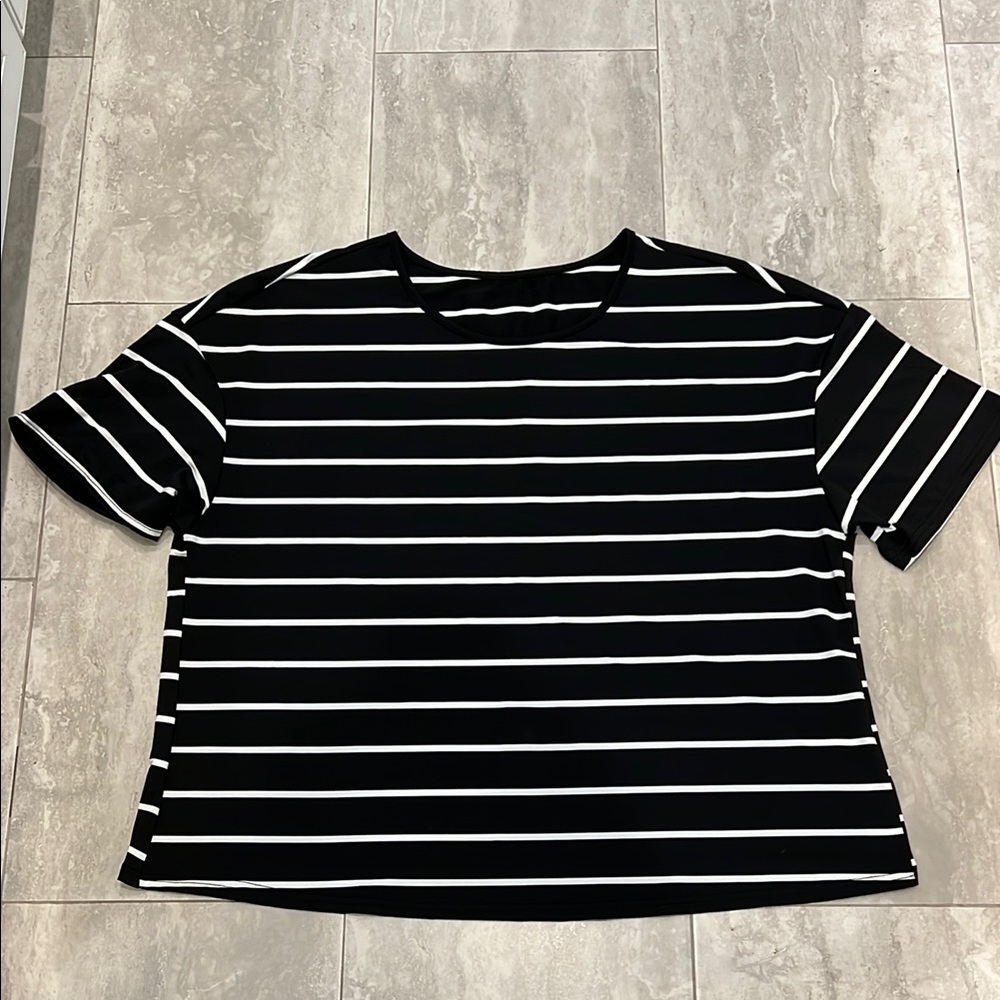 Black and White Striped Top - 2XL